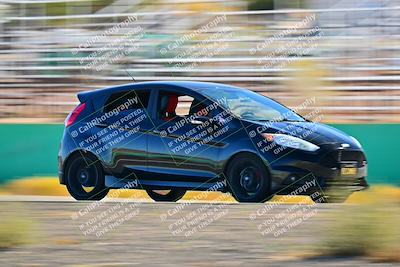 media/Oct-18-2025-Extreme Speed (Sat) [[d6d7e1fef1]]/Group 5/Session 3 (Turn 1)/